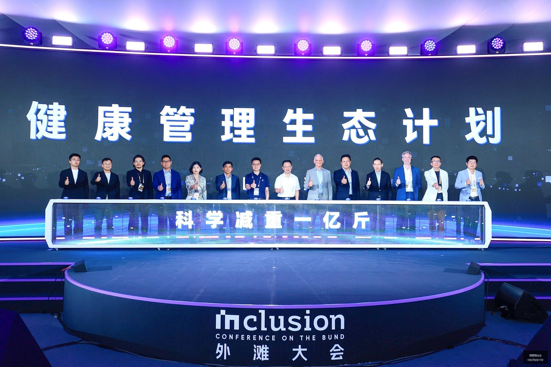 跨界联名电,竞周边爆火,品牌紧急补,澳门新葡京app,新葡京下载